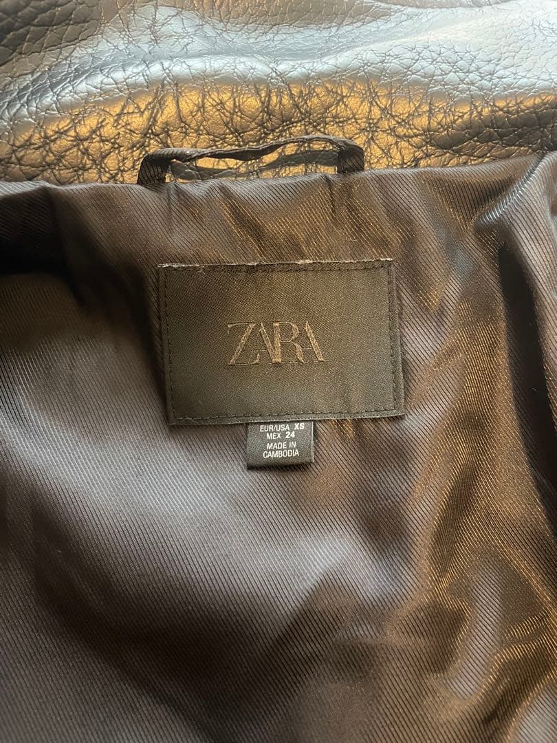 土日限定値下げ‼️ZARA フェイクレザージャケットXS