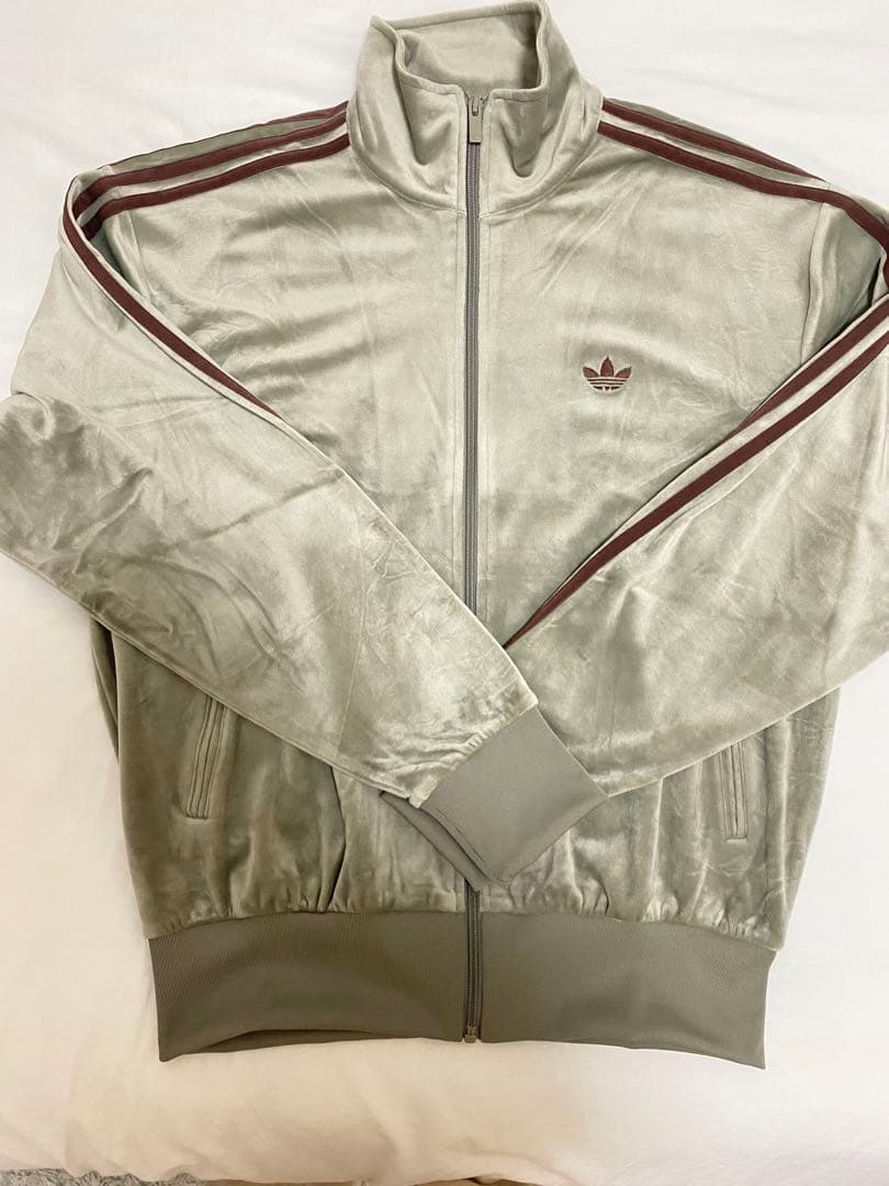 ⭐️新品未着用⭐️adidas FB TTベロアトラックトップ　Clay