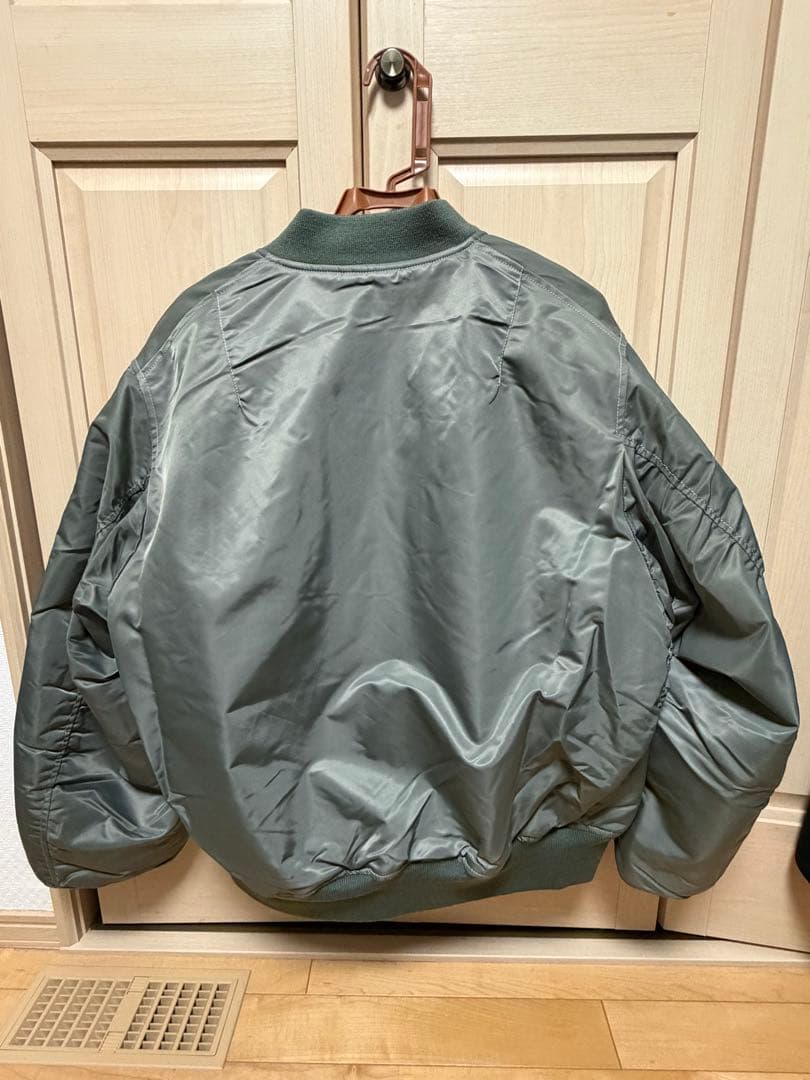 オリーブグリーン MA-1ジャケット 新品タグ付き