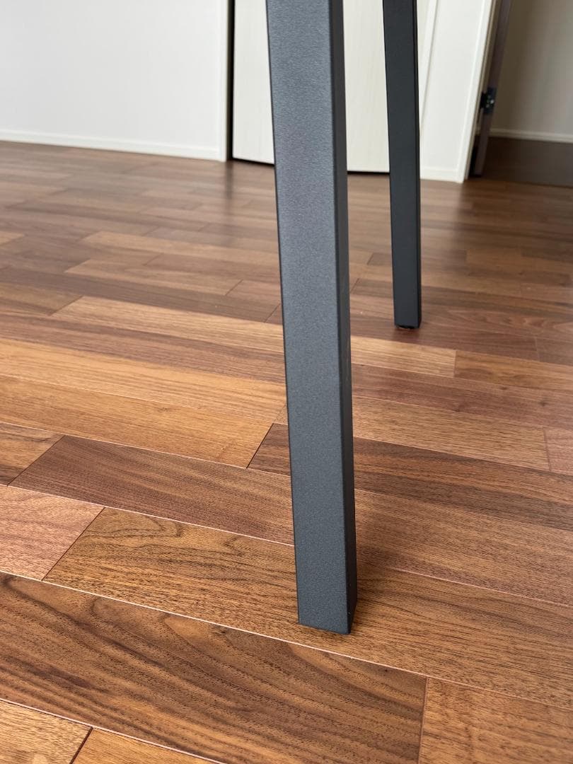 モデル展示 未使用品ダイニングテーブル横幅160cm ストーン柄 CHERRY