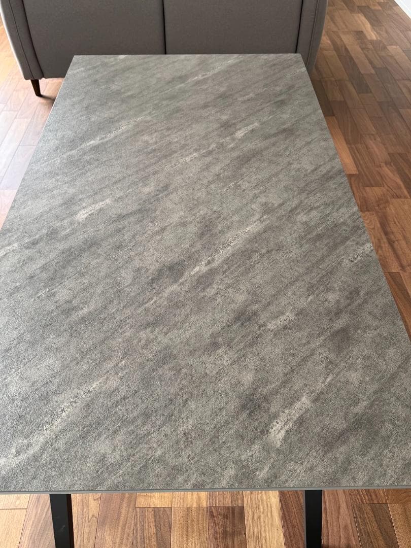 モデル展示 未使用品ダイニングテーブル横幅160cm ストーン柄 CHERRY