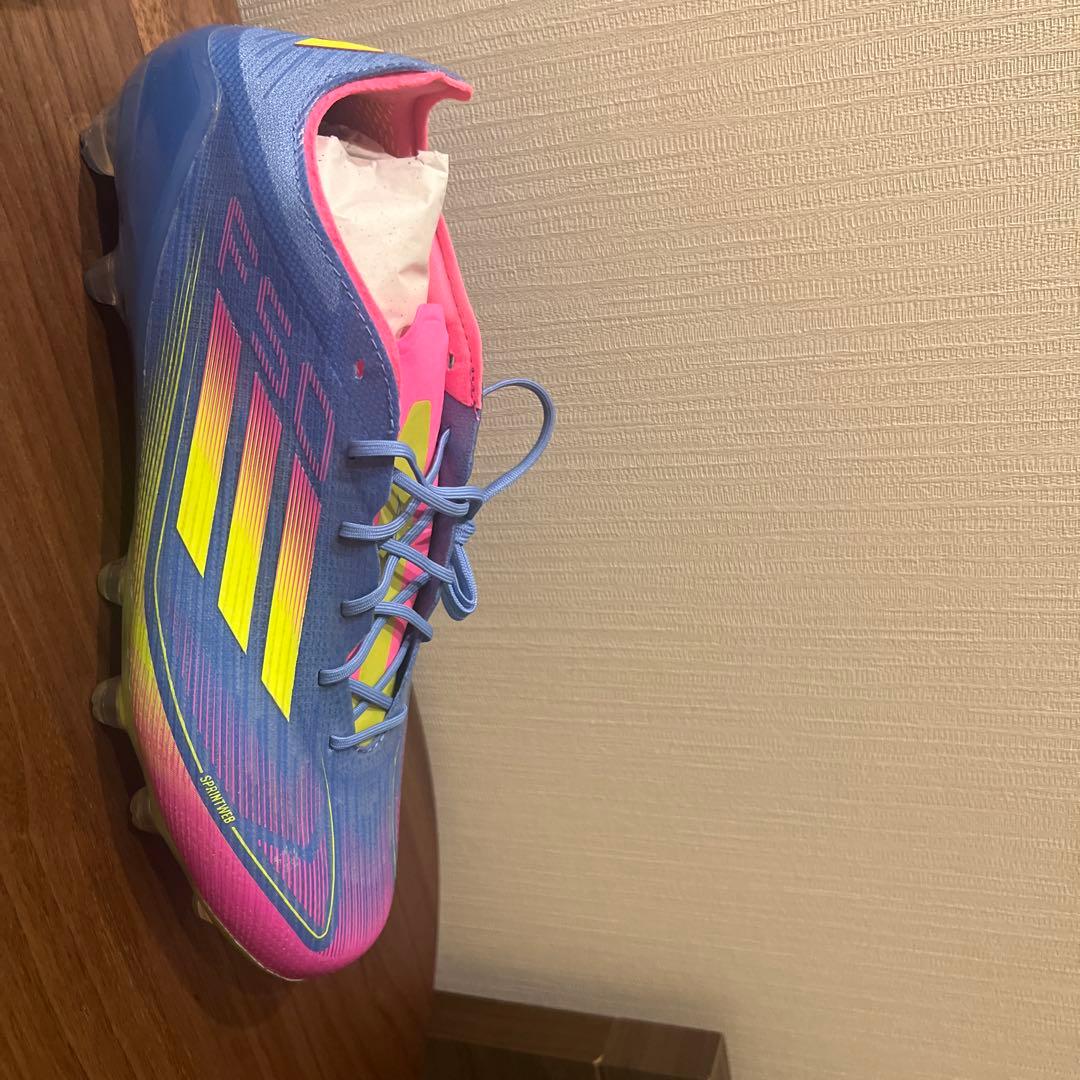 サッカーシューズ スパイク 青/ピンク　F50 ELITE AG