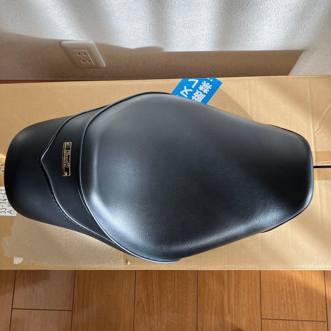 ハーレー スポーツスター K&H シート 4.5ガロン S-5620P3