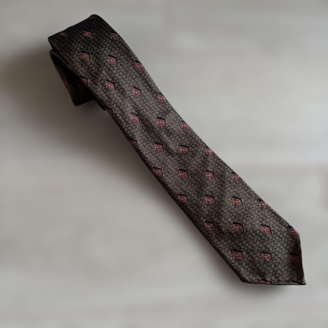 男*梅様 Atto Vannucci セッテピエゲ小紋タイ アットヴァンヌッチ