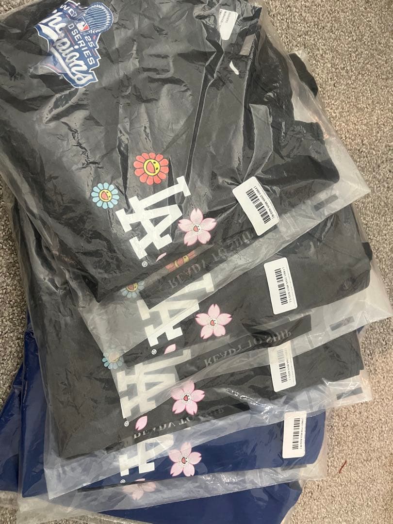 村上隆×ドジャース　2025ワールドシリーズ優勝　Tシャツ　S