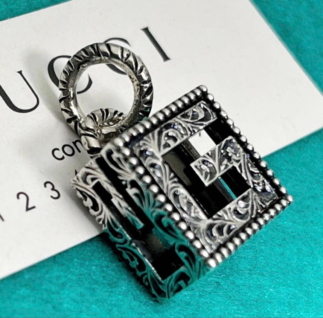 美品‼️GUCCI Gキューブペンダント