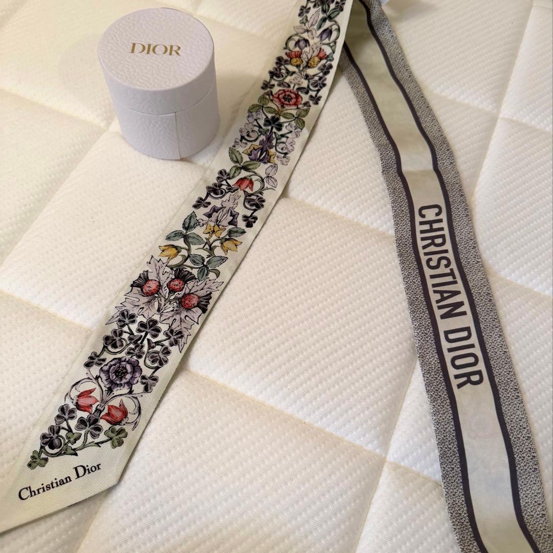 Christian Dior 花柄 ミッツァ