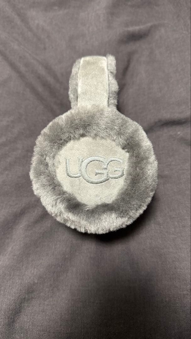 本日限定値下げ！国内完売品！UGG グレー ファー耳あて