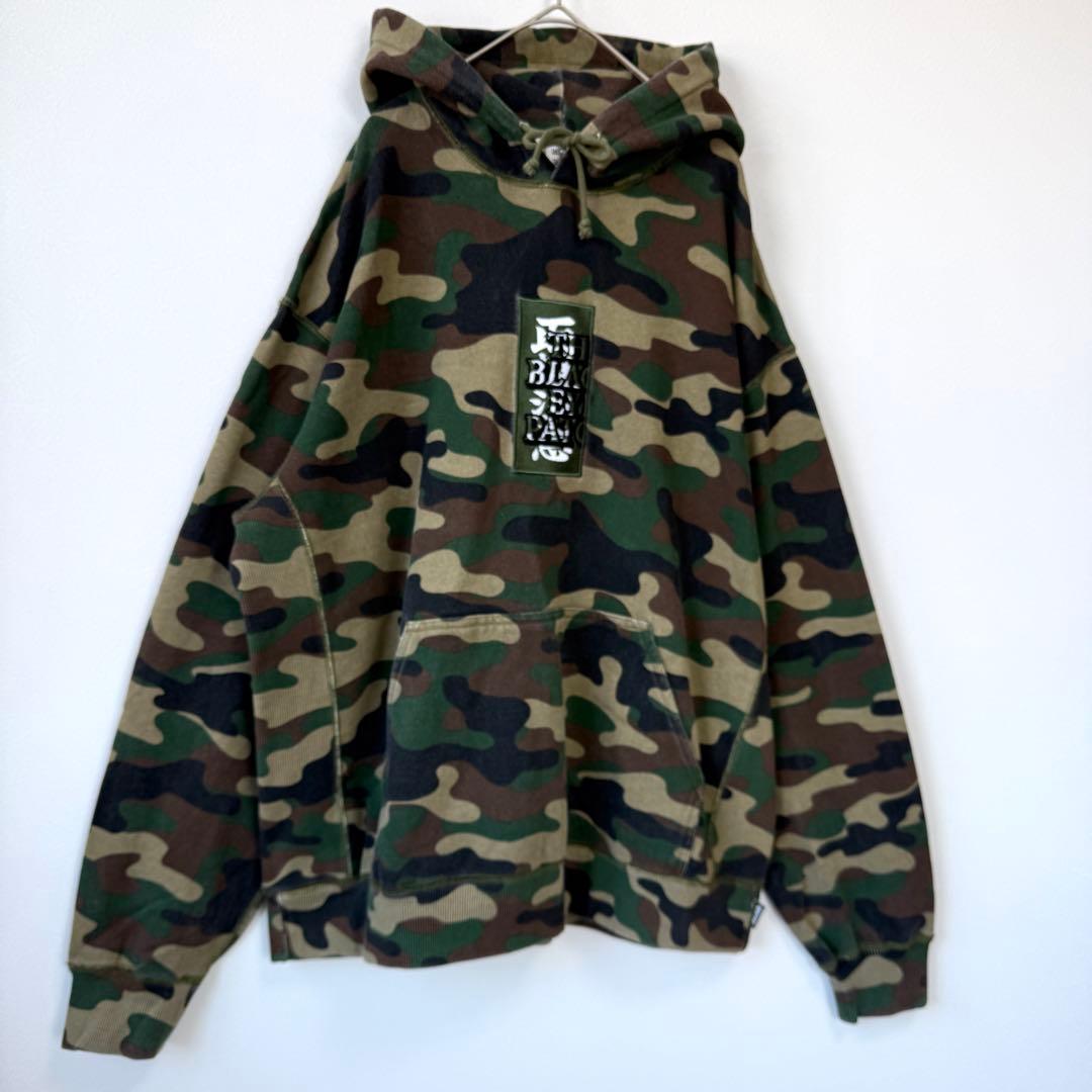 【入手困難✨】ブラックアイパッチ 取扱注意 刺繍ロゴ パーカー 迷彩柄 Lサイズ