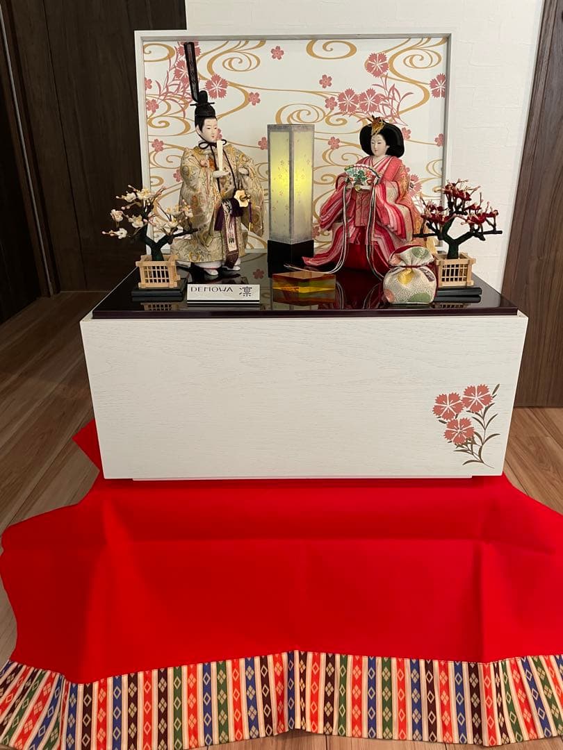 こ*ん様 ひな人形 おしゃれ コンパクト モダン 立雛 雛人形 立ち雛 たちびな