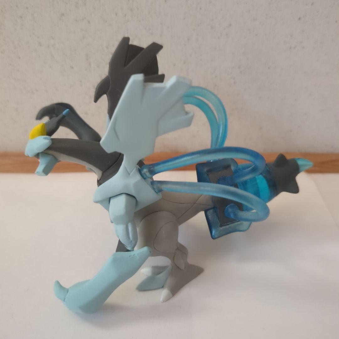 立体ポケモン図鑑　ブラックキュレム