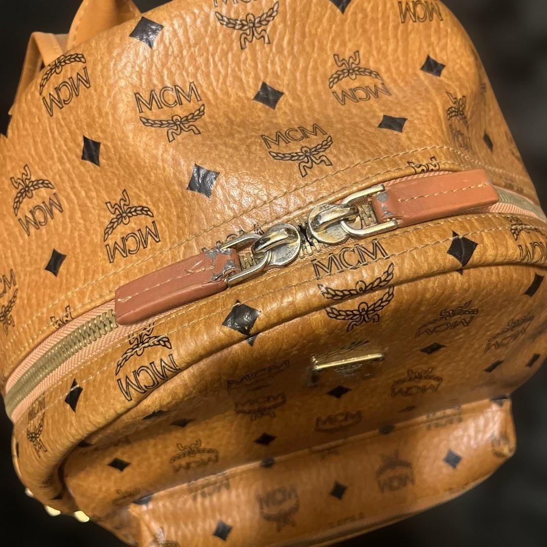 cyber NIKE MCM サイドスタッズ　smallmedium