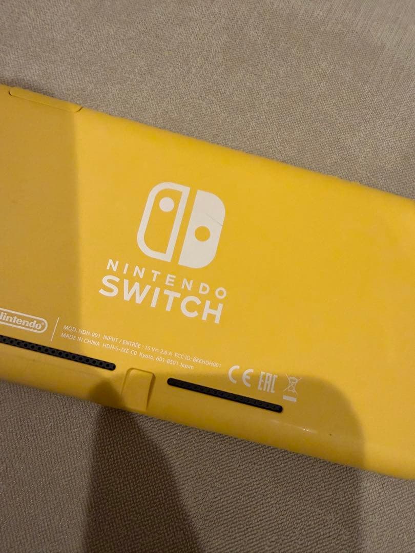 スイッチライト　イエロー