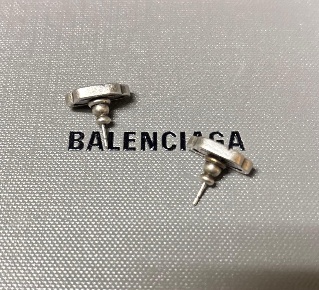 BALENCIAGA シルバー ロゴ ピアス