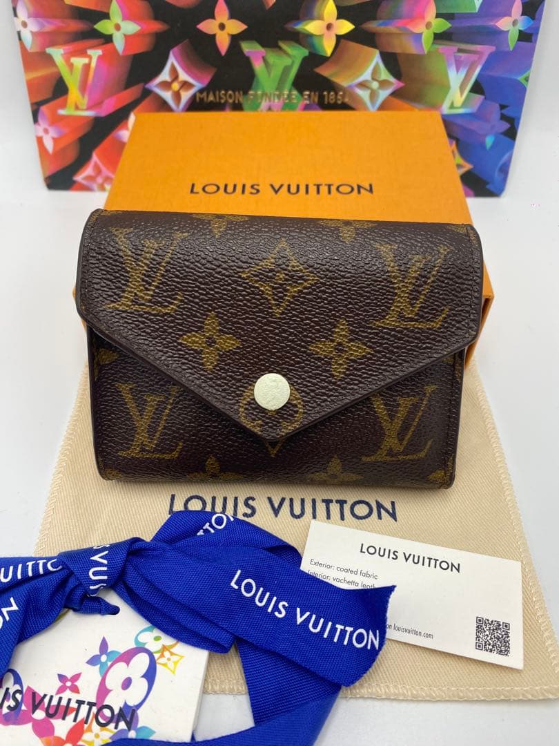 ルイヴィトン　モノグラム　ポルトフォイユ　ヴィクトリーヌ　財布　三つ折り財布