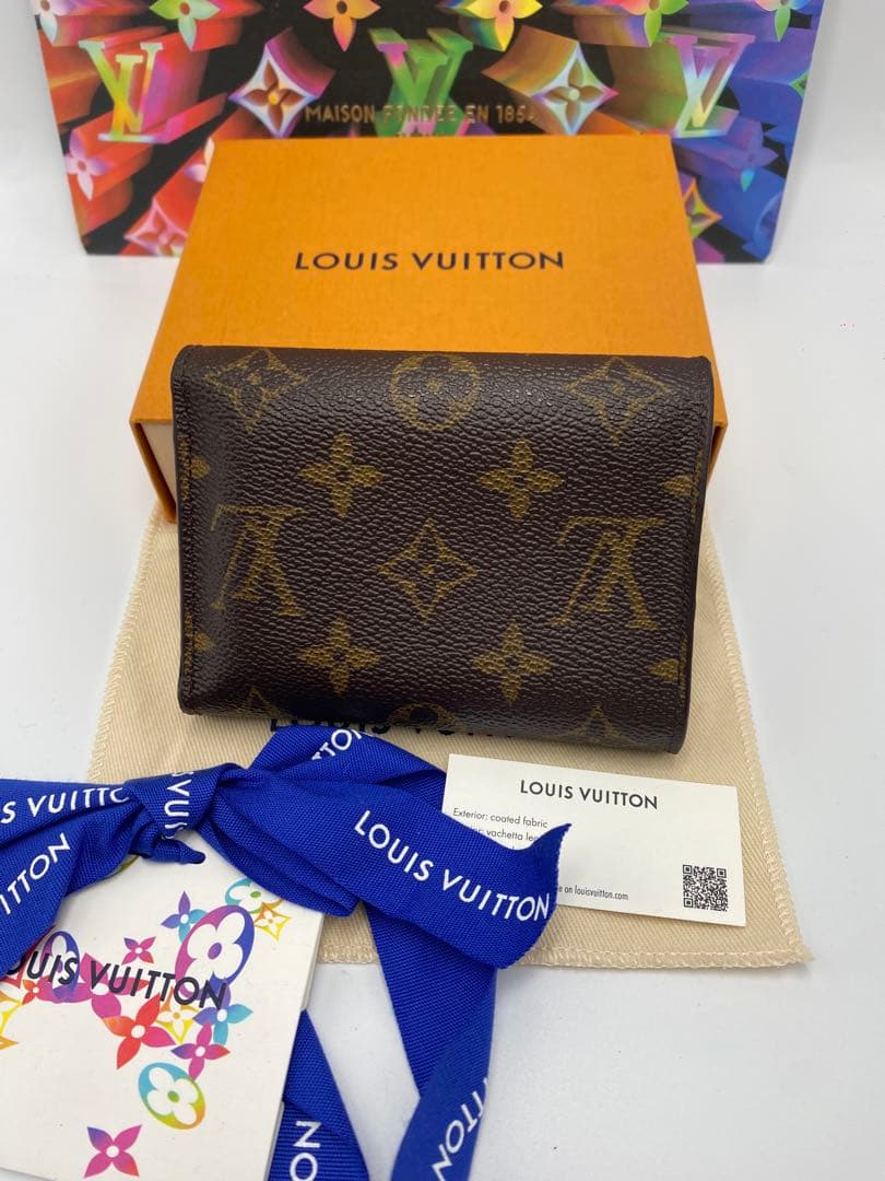 ルイヴィトン　モノグラム　ポルトフォイユ　ヴィクトリーヌ　財布　三つ折り財布