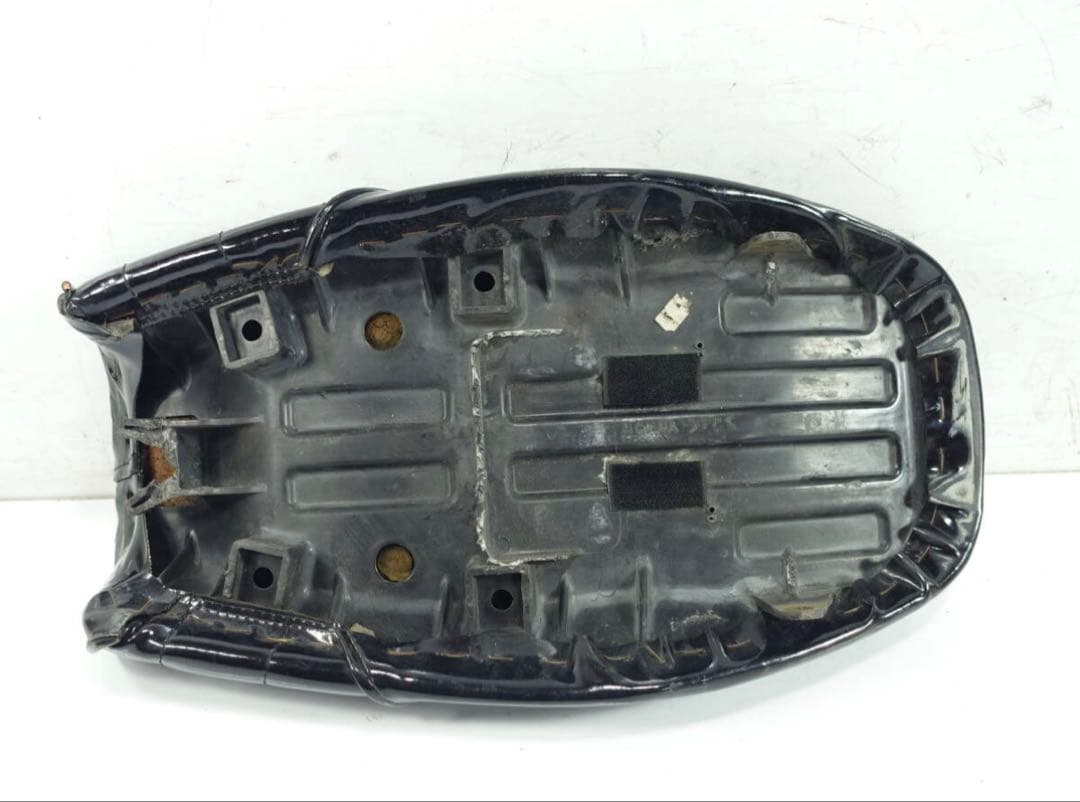 ホンダ エイプ50 エナメル タックロールシートAC16