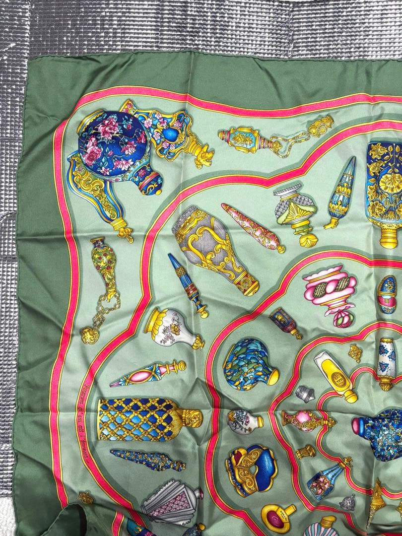 HERMES エルメス カレ90 香水 瓶 シルク スカーフ