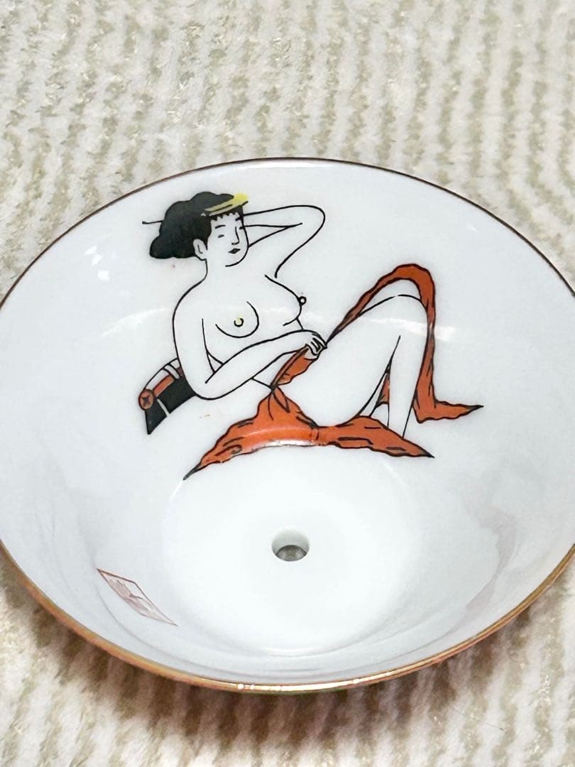 大正〜昭和初期 色絵金彩希少 春画入れ子／穴あき盃遊興盃＋サイコロ