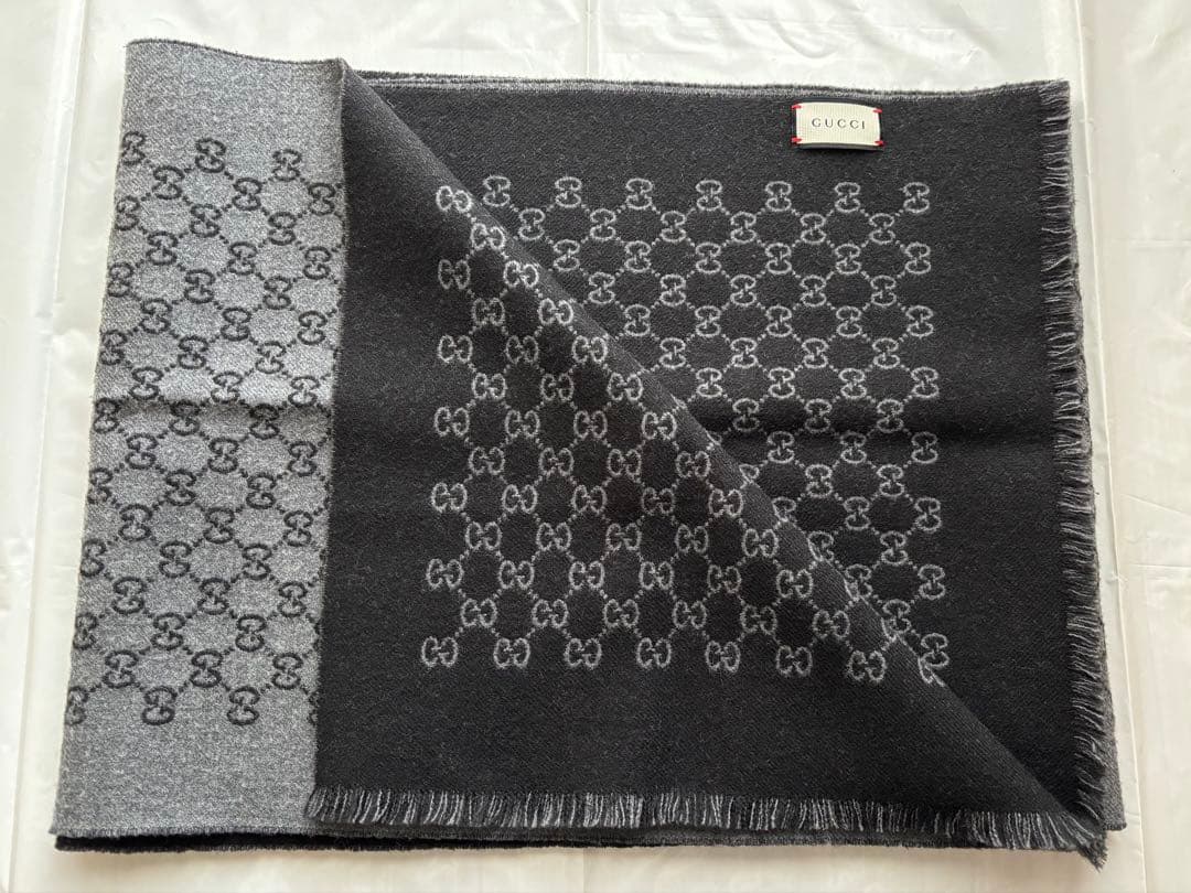 GUCCIダブルジャカードGGウールスカーフ