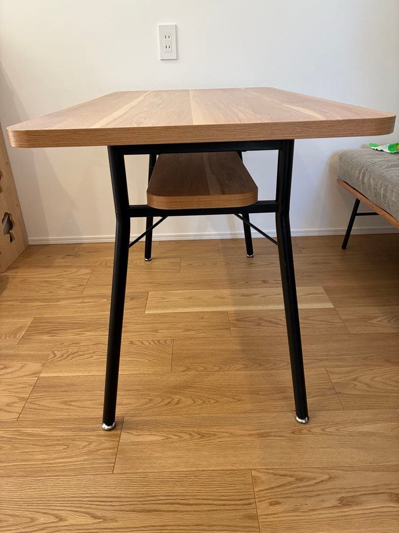 木目調シンプルモダン長方形テーブル