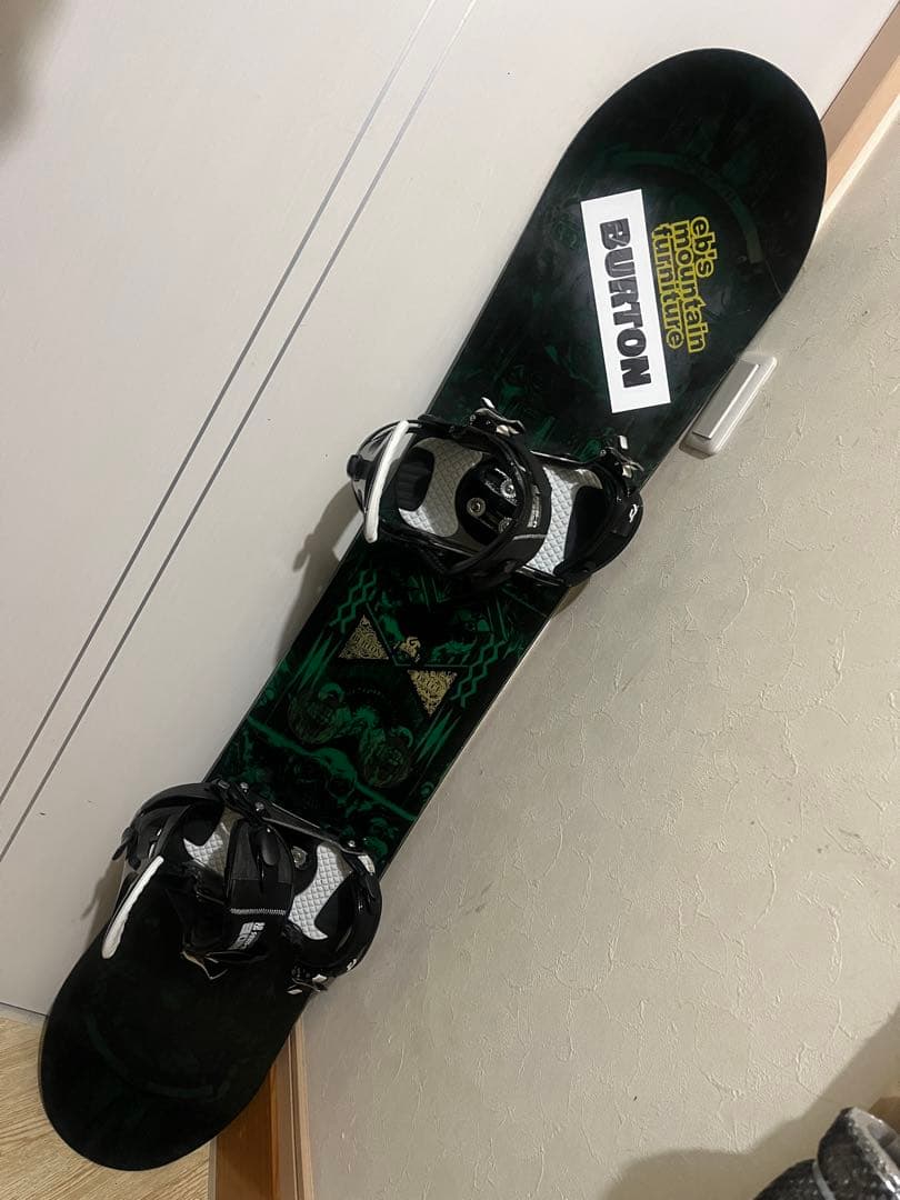 初中級グラトリ、カービングボード！BURTON DEUCE 152cm RIDE