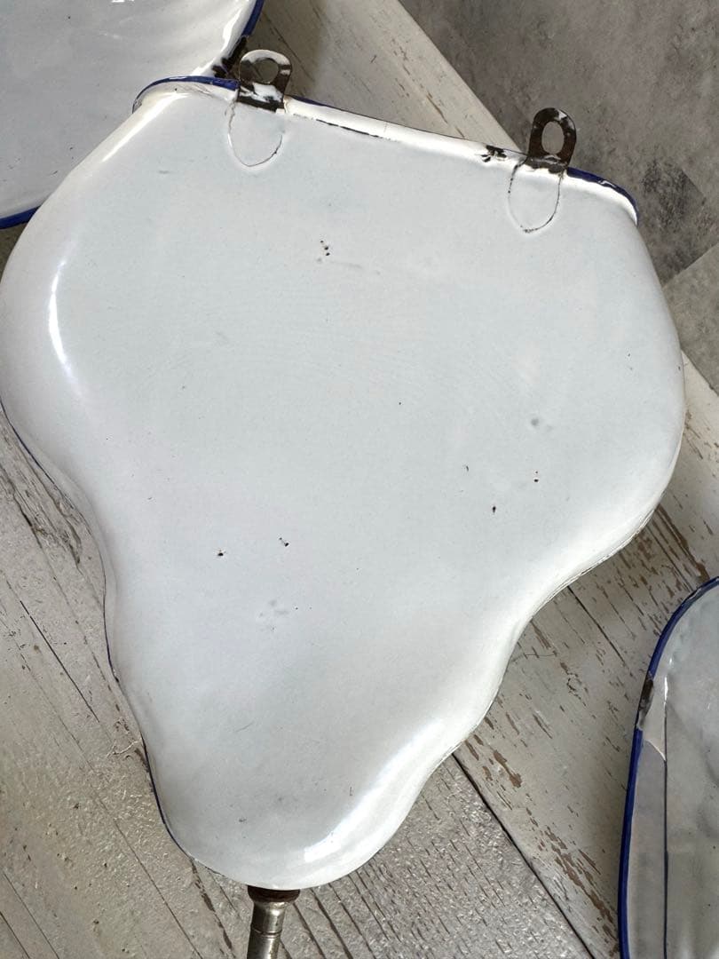 フランスアンティーク ホーロー製 ファウンテン 壁掛け手洗い器 パンジー