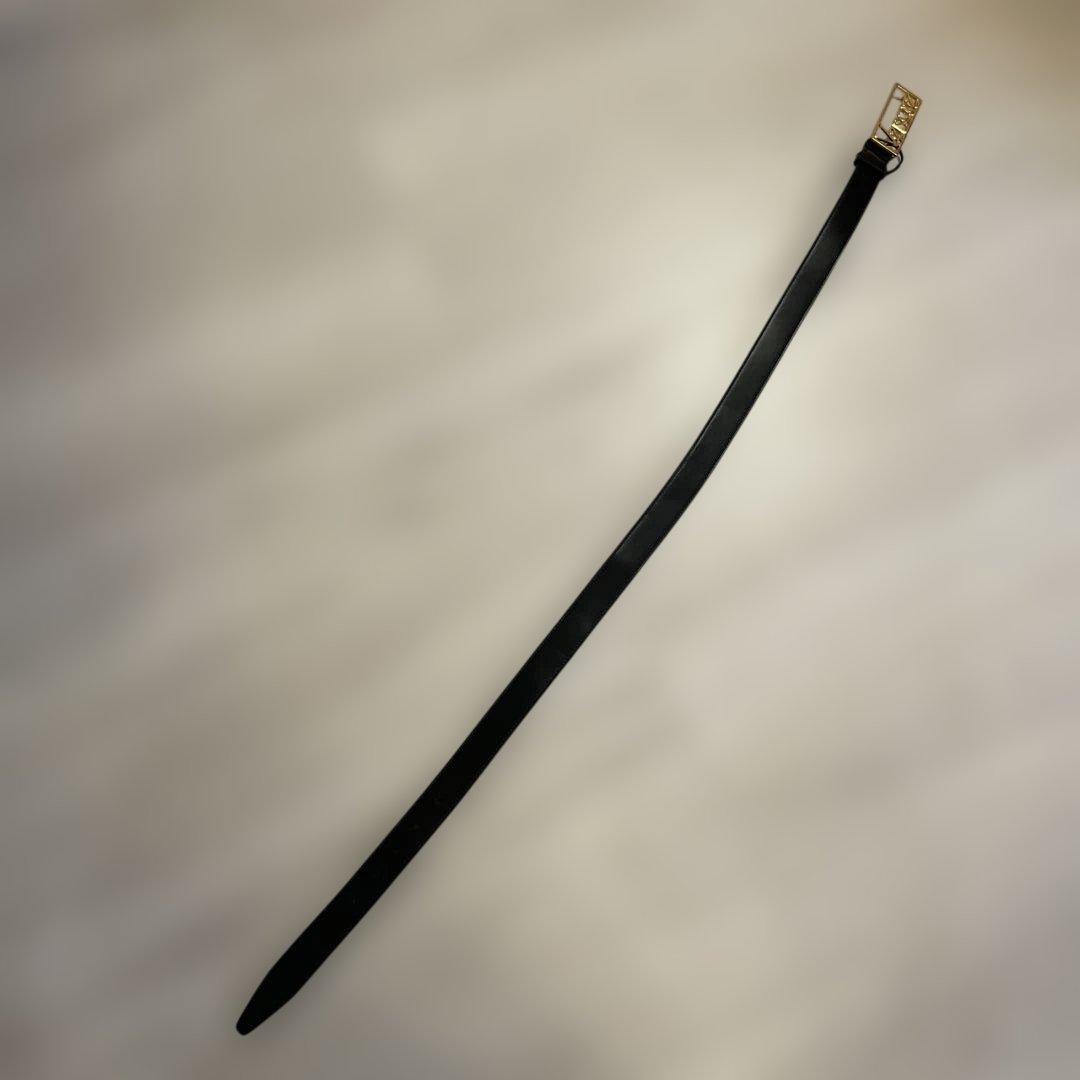 Versace 黒レザーベルト 金色バックル　90/36