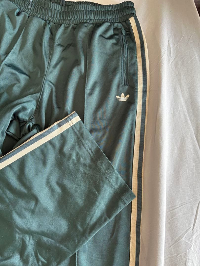 m*o様 常田大希 着用モデル adidas トラックパンツ ベッケンバウアー