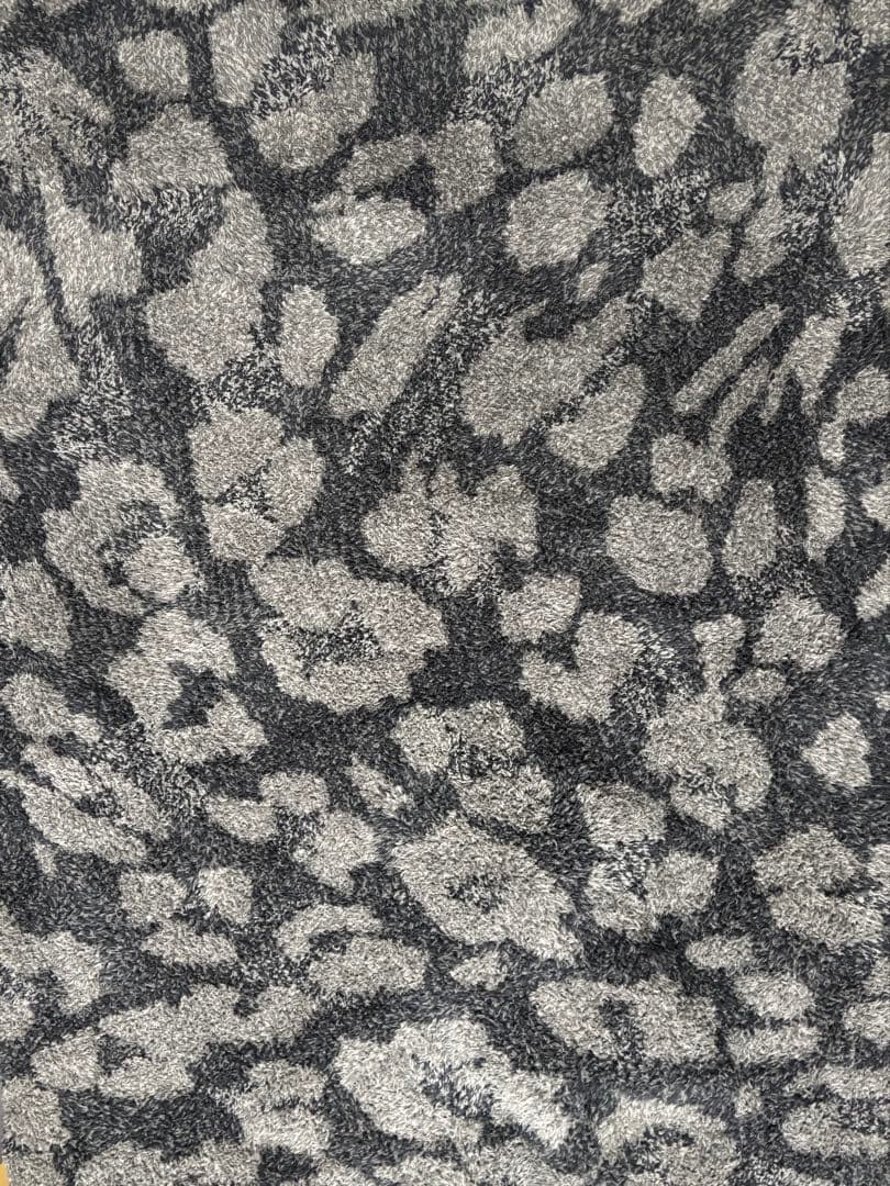 セール　新品 ベアフットドリームス ヒョウ柄　超厚手　セミダブル ブランケット