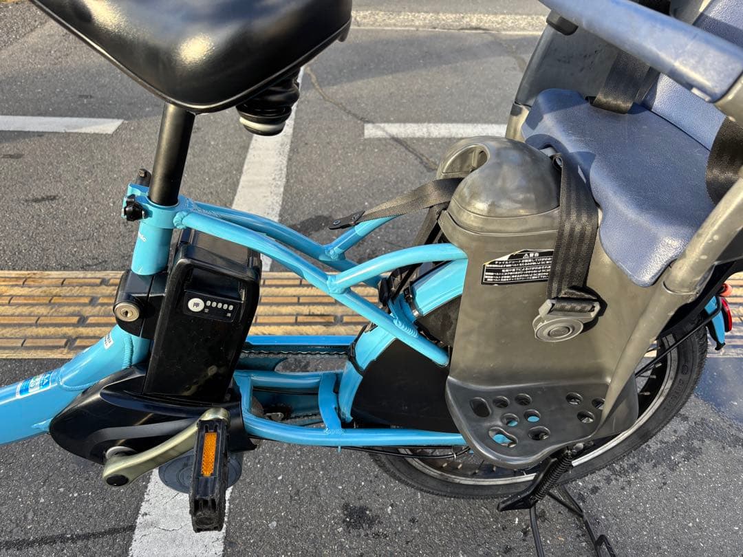 中古20㌅Panasonic電動アシスト自転車　16Ah 大阪　011番