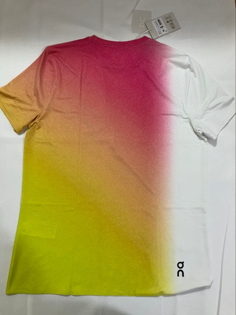 コ*ン様 新品未使用On Court T men's Mサイズ