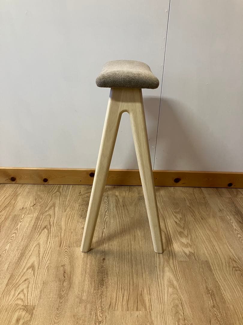 ハイスツール　新品　ホワイト色