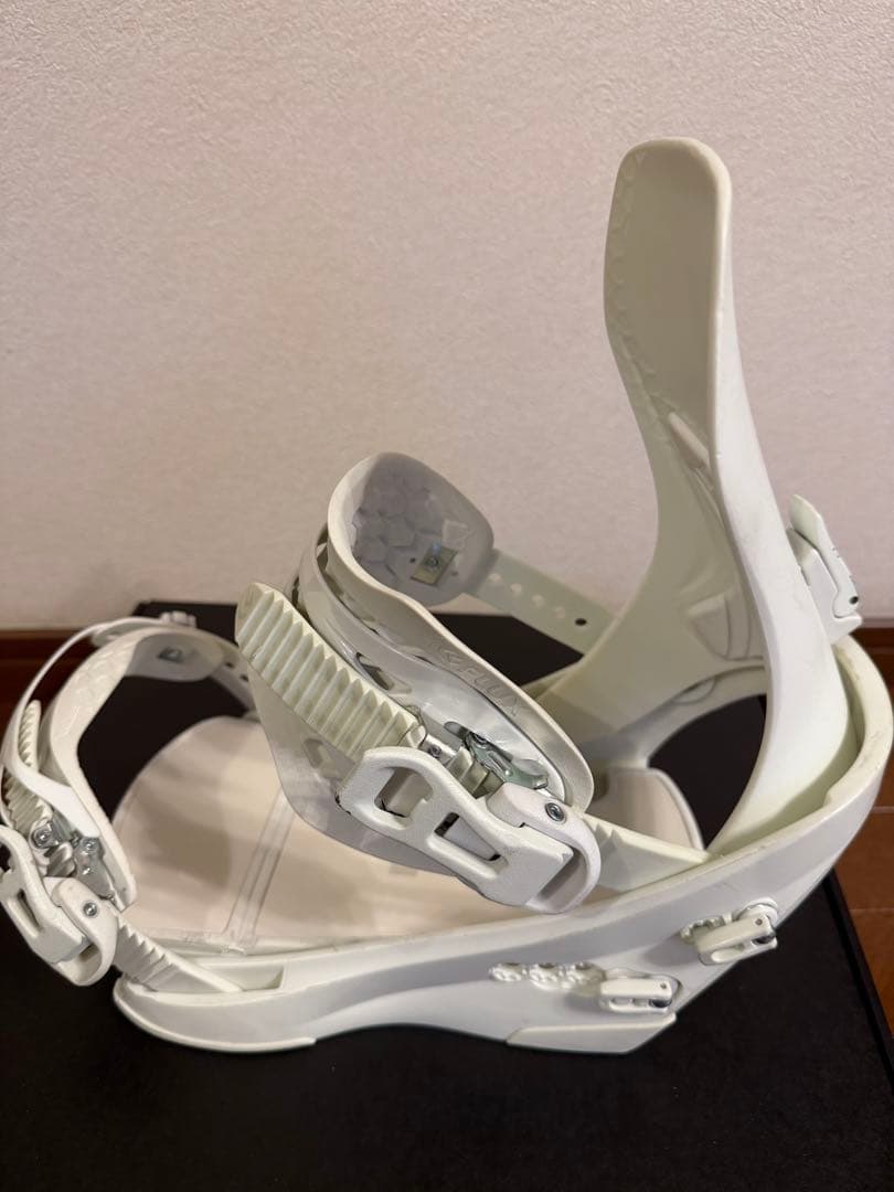 スノーボード 22-23 FLUX CV