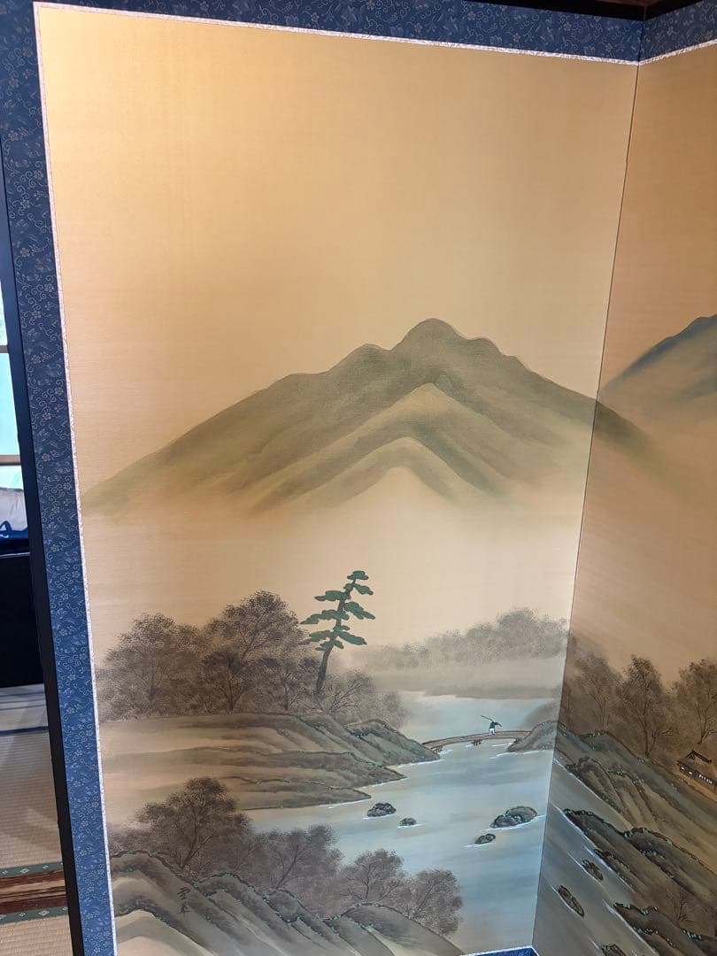 屏風　2枚折　(高さ約176㎝ 2連幅176㎝)