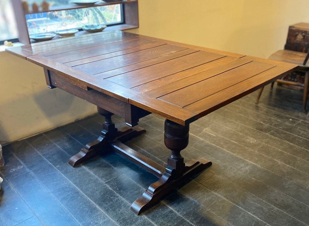 ドローリーフテーブル　伸縮式テーブル　2月20日から3月10日までに配送予定。