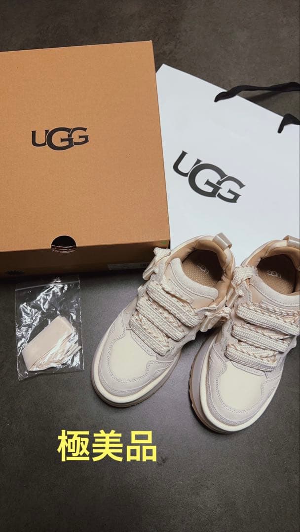 UGG Astromel(アストロメル)厚底スニーカー