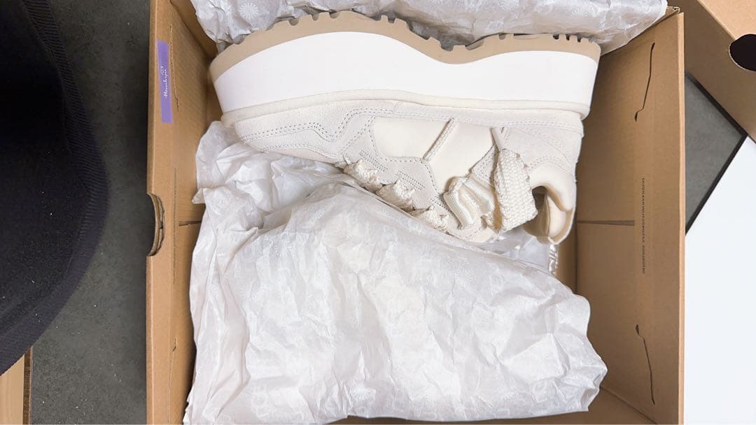 UGG Astromel(アストロメル)厚底スニーカー