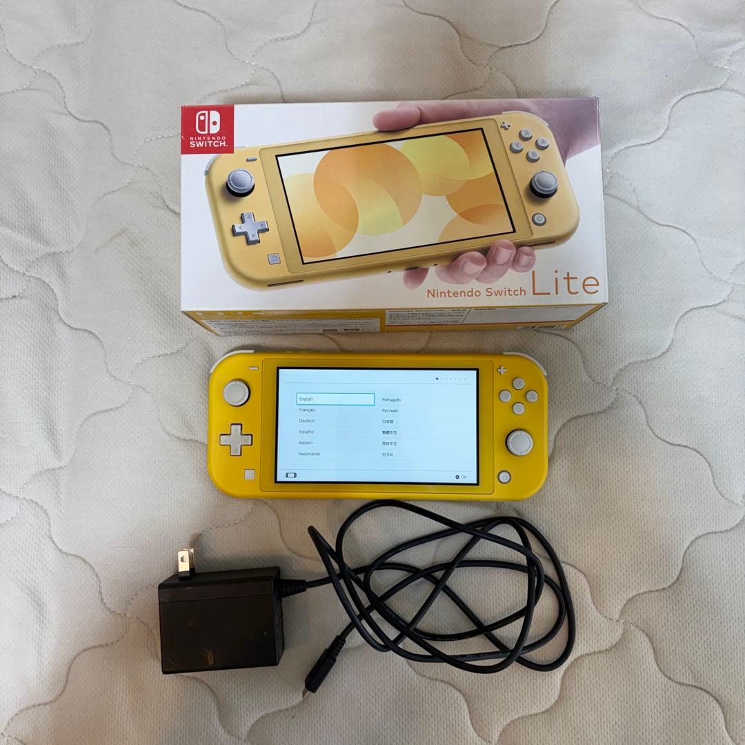 Nintendo Switch Lite イエロー 充電器 箱付き
