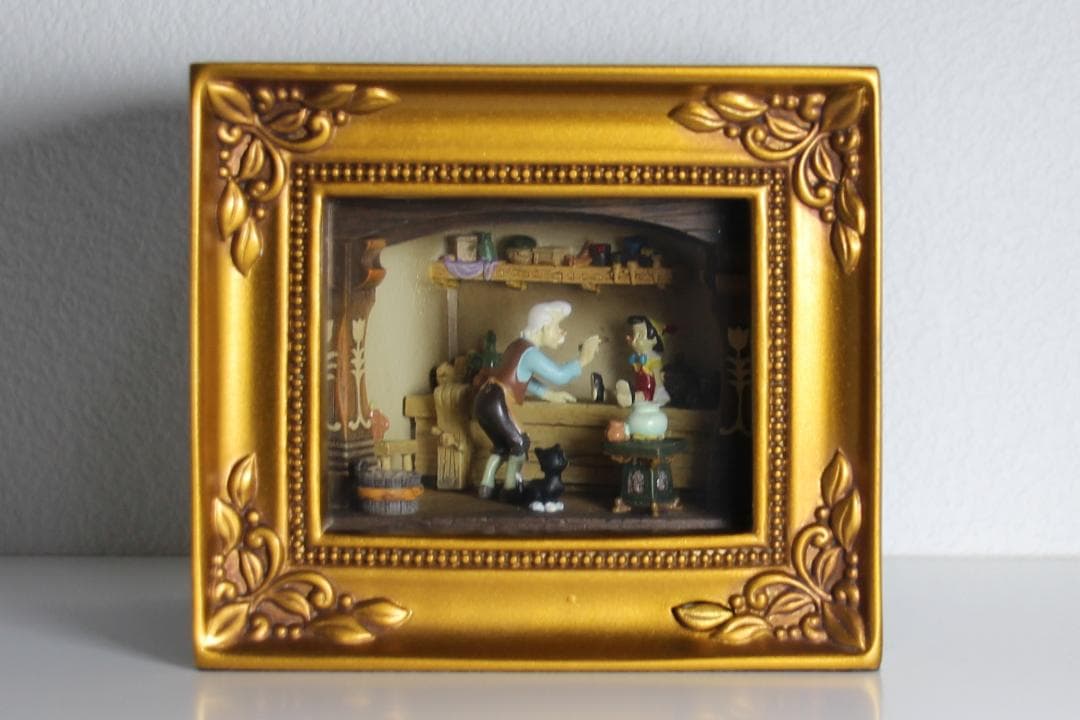 ピノキオ Pinocchio ギャラリーオブライト