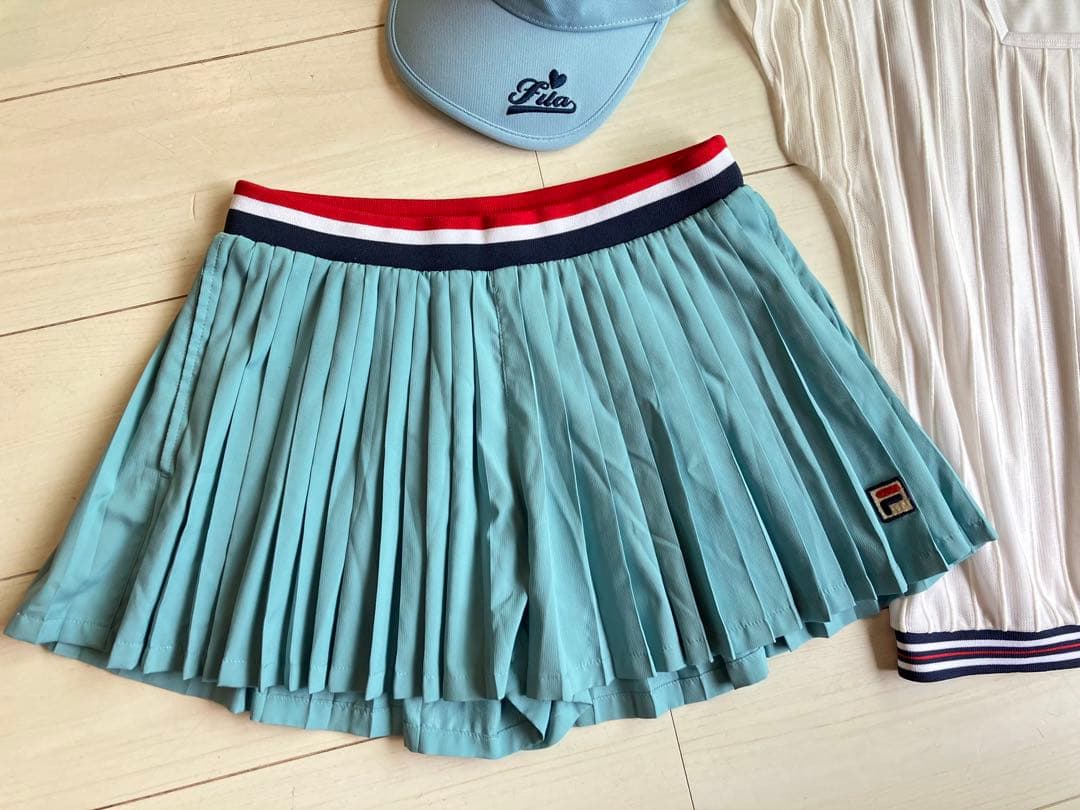 FILAフィラ＊オーガンジーシアートップスとプリーツキュロットパンツ上下セットS