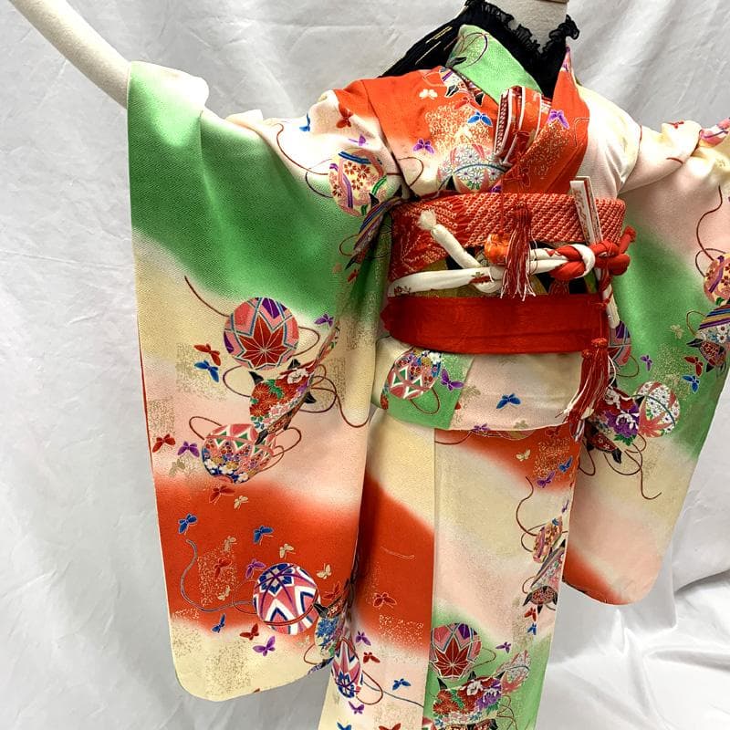 509ag34□七五三 七歳 女児 着物&袋帯 金彩 毬 糸車 蝶□美品