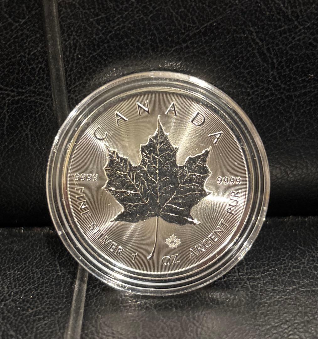 カナダメープルリーフ銀貨　5ドル銀貨　チャールズ3世　純銀　高騰
