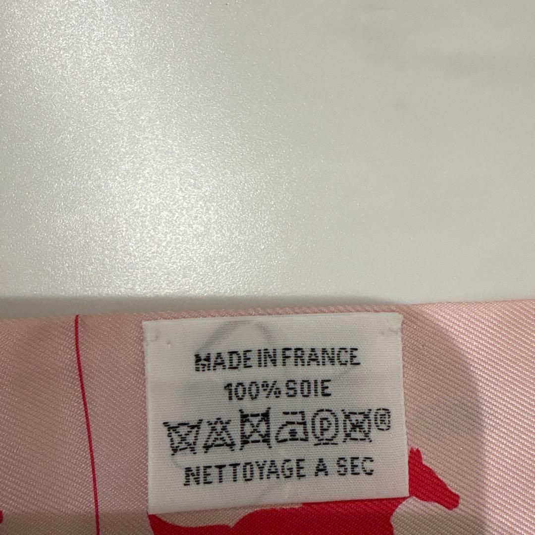 どれみ様　ほぼ未使用　2024新作　エルメス　ツイリー　100%シルク