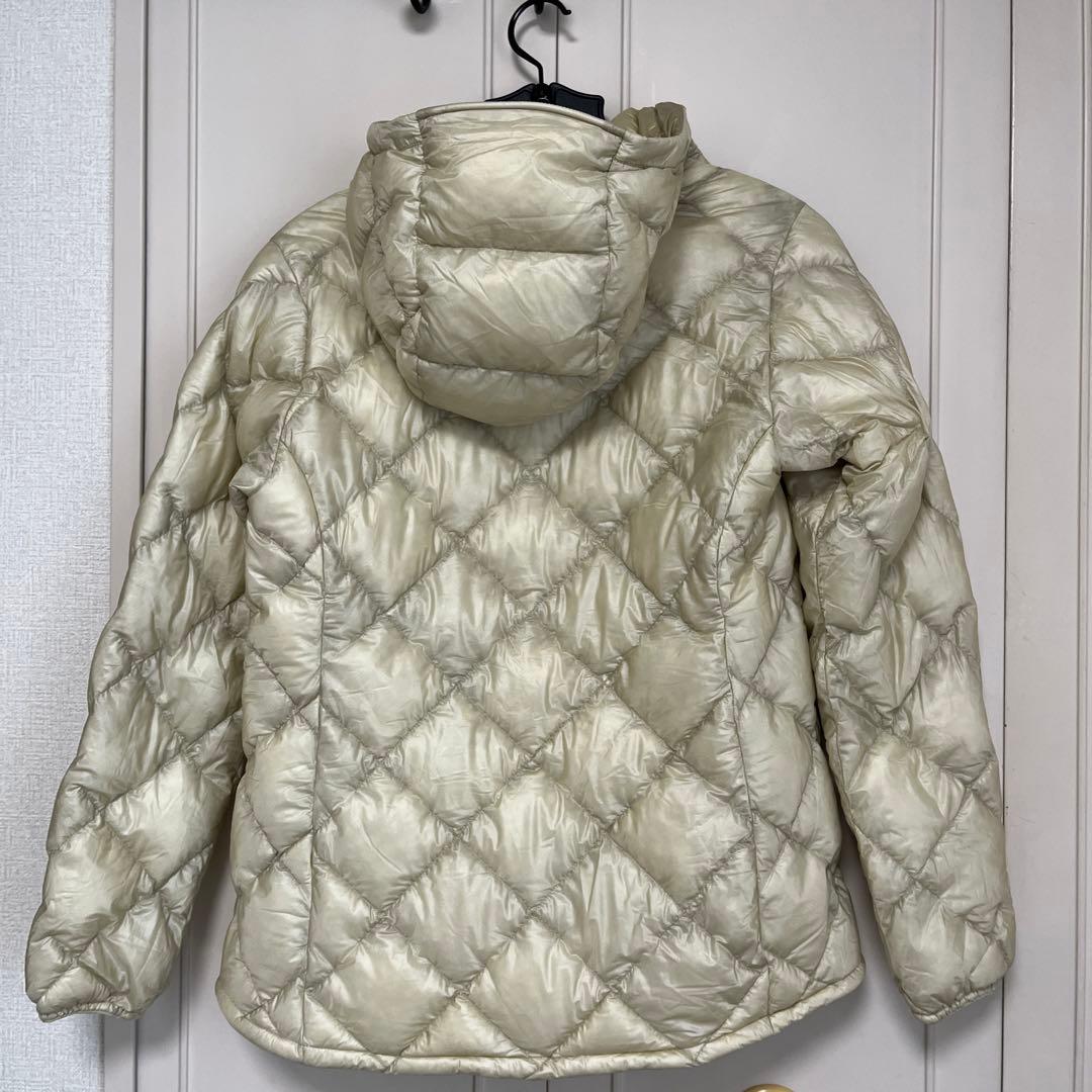モンベル　スペリオダウンパーカ　women’s アイボリー Mサイズ