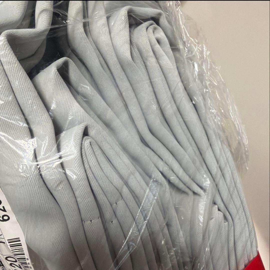 新品　カーテン　くれない　グレー　一休遮光