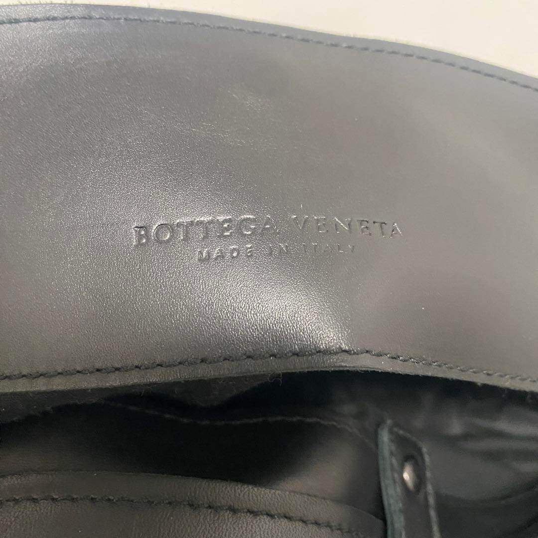 BOTTEGA VENETA メッセンジャーバッグ イントレチャート 黒
