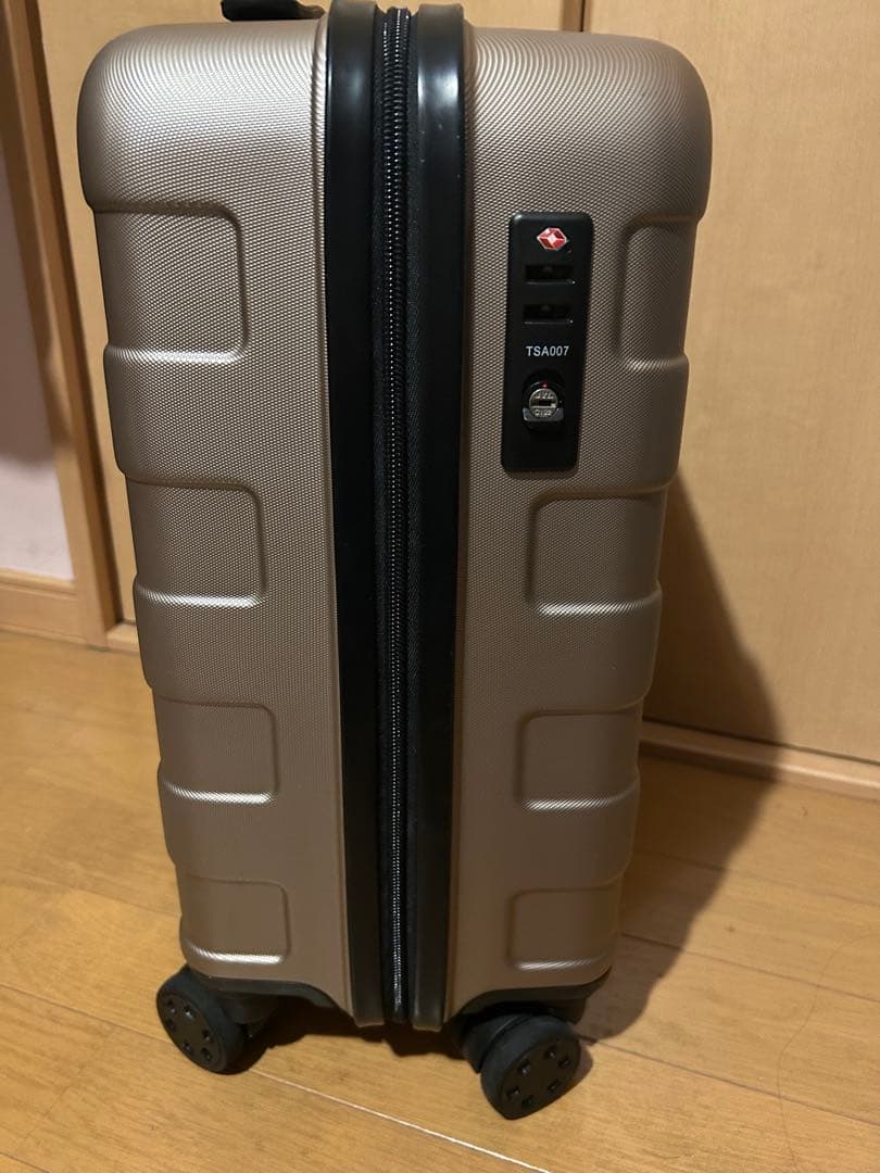 無印良品　キャリーケース