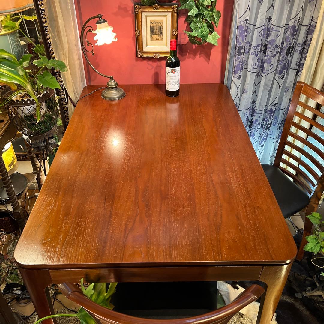 ヴィンテージ IDC OTSUKA ウォールナット材　ダイニングテーブル