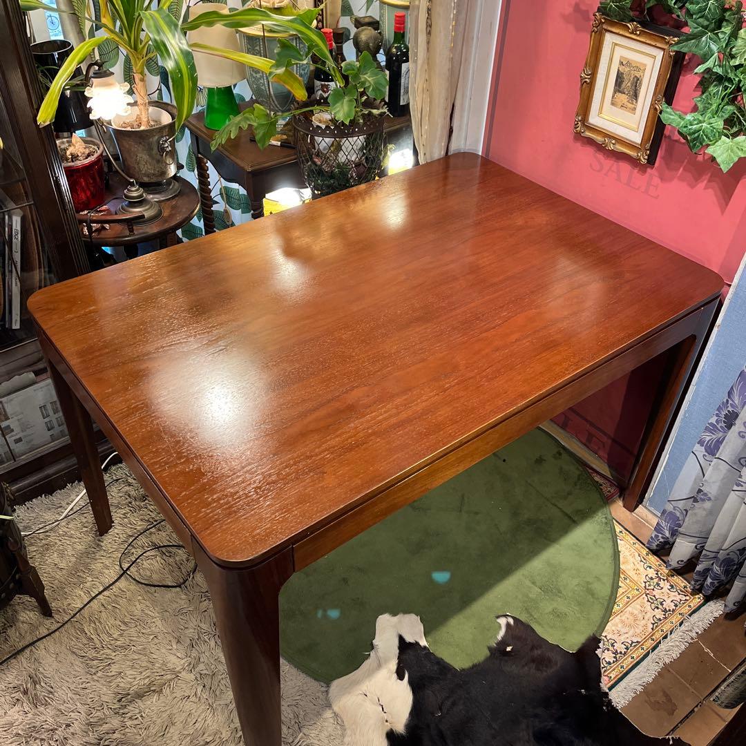 ヴィンテージ IDC OTSUKA ウォールナット材　ダイニングテーブル